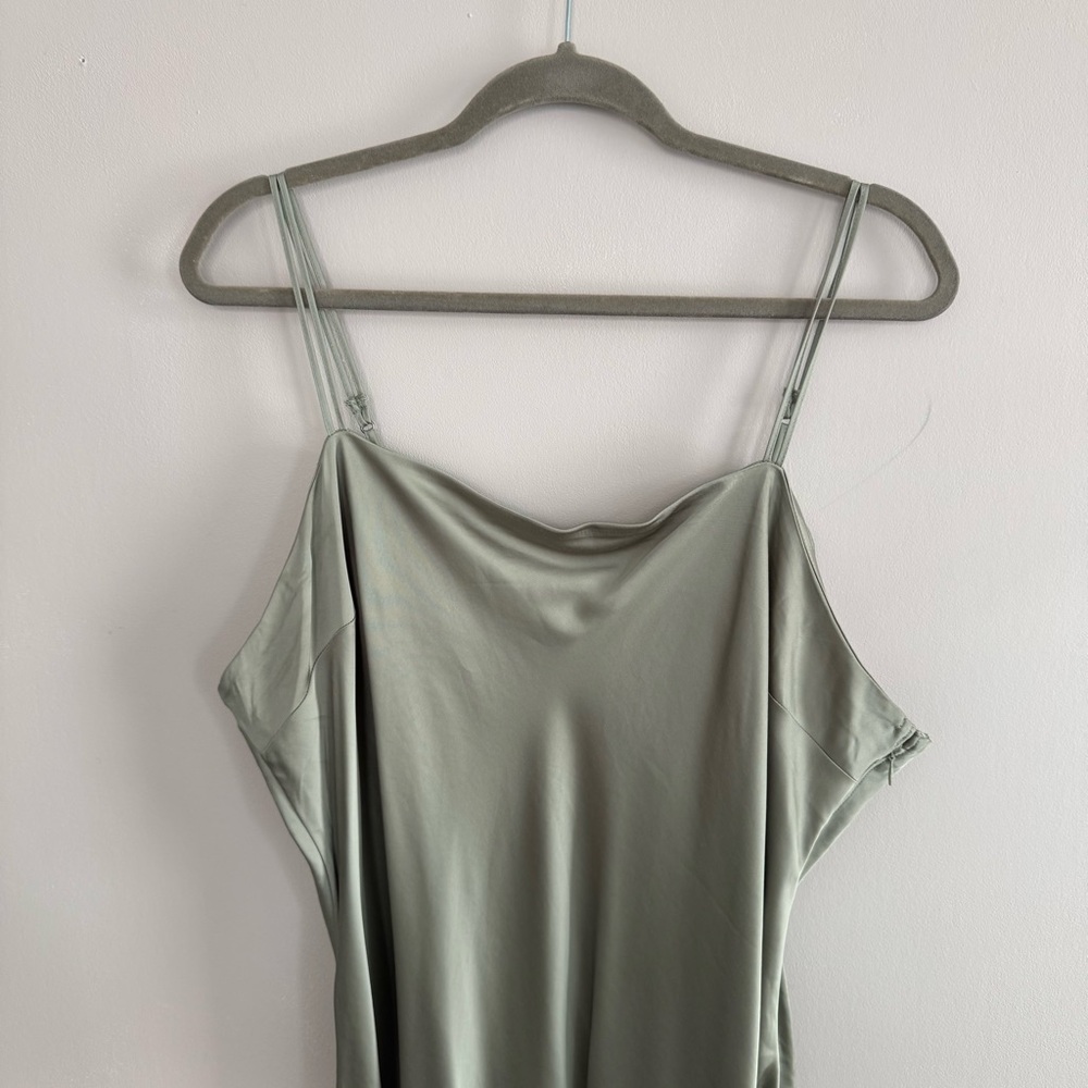 Abercrombie Sage Green Satin Slip Dress Size XXL Spaghetti Strap Minimal - Picture 4 of 11